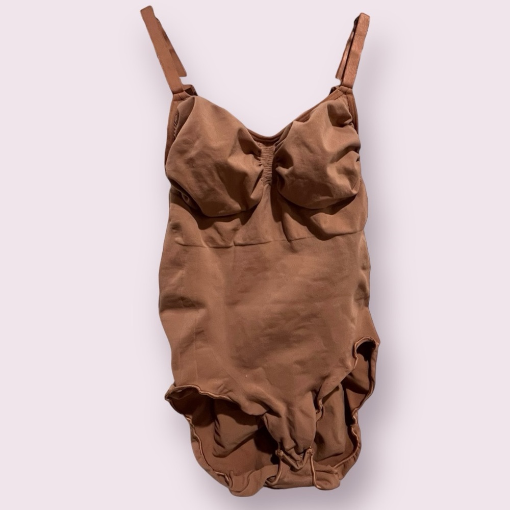 Skims bundle - Seamless Sculpt brief bodysuit & Seamless Sculpt Bralette 2x-3x